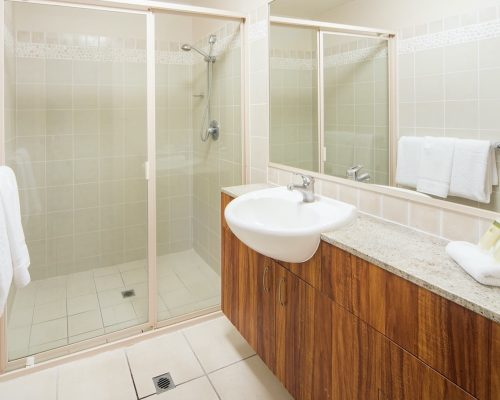 apartment-1-bedroom-rooftop-jacuzzi-bbq-sunlounge-15