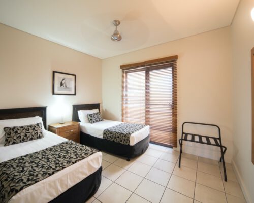 apartment-3-bedroom-ocean-jacuzzi-bbq-9